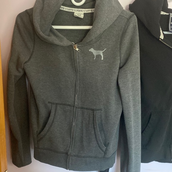 Pink sweatshirt - Picture 2 of 4